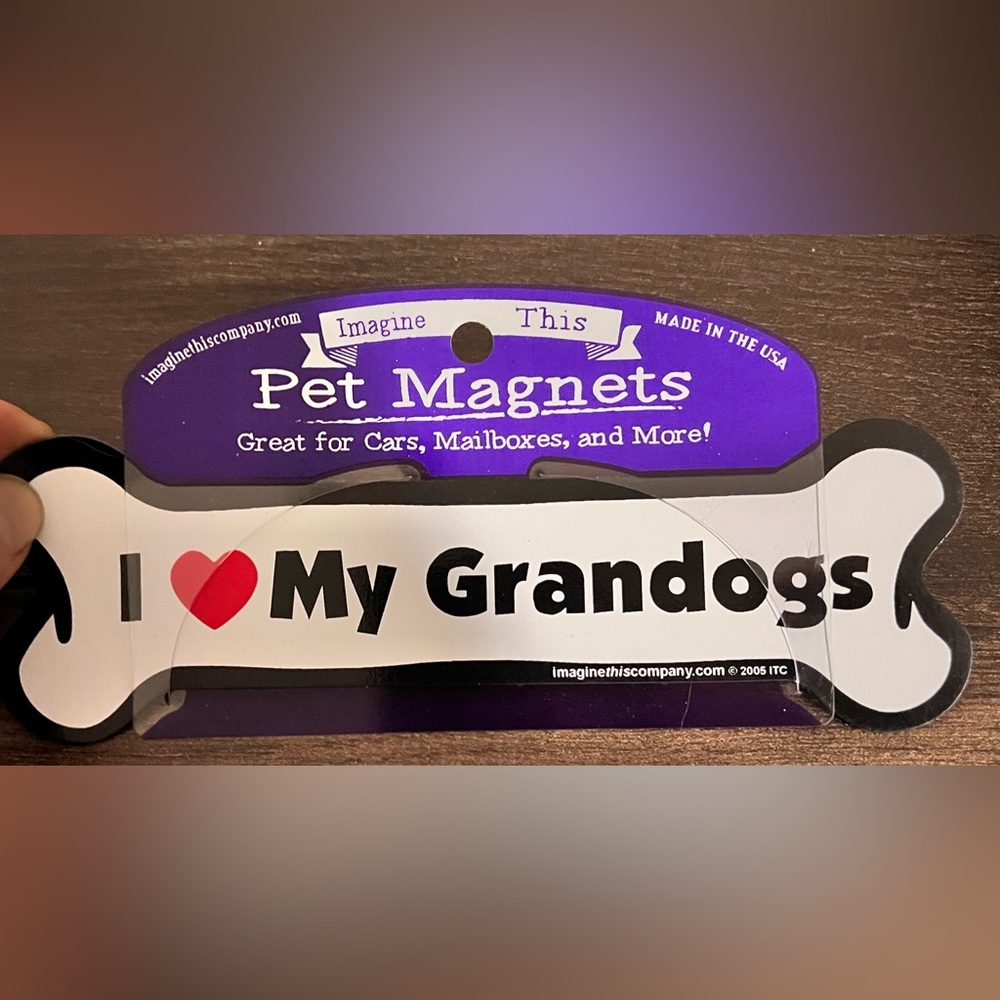 3 for $13 I ❤️ my granddogs magnet NWT